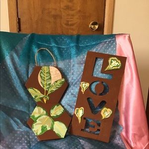 Love sign & Leaf pictures